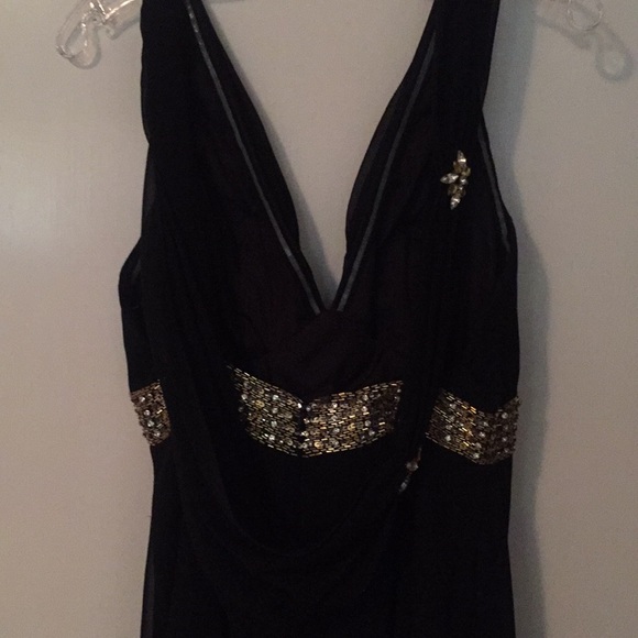 Long evening gown with sequined waist - Picture 3 of 3